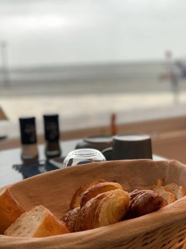 لو كْروتْوَ Les Mouettes Blessees المظهر الخارجي الصورة